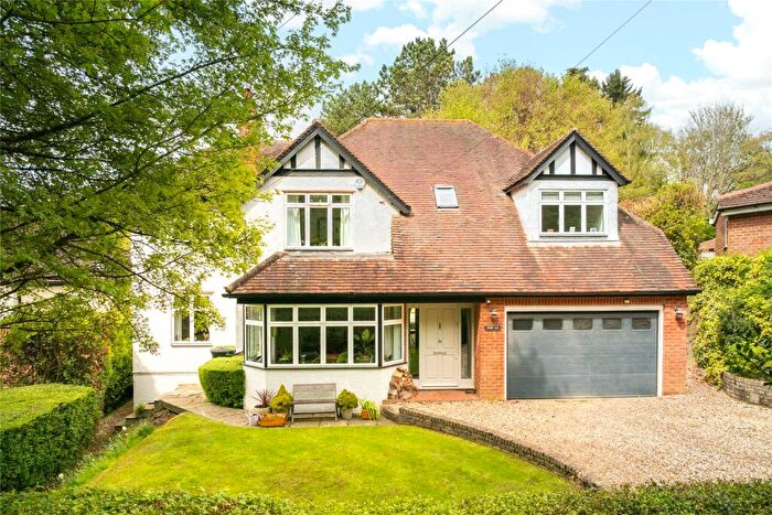 4 Bedroom Detached House For Sale In Kingswood Road, Penn, High Wycombe, Buckinghamshire, HP10