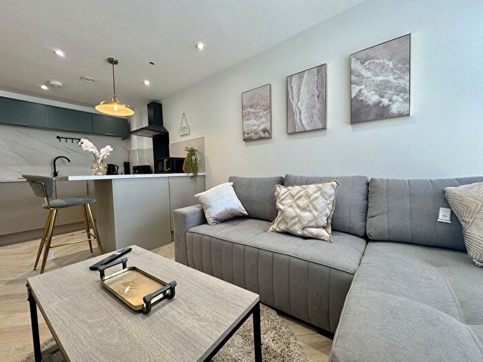 1 Bedroom Flat To Rent In Hill Street, Sheffield, South Yorkshire, S2