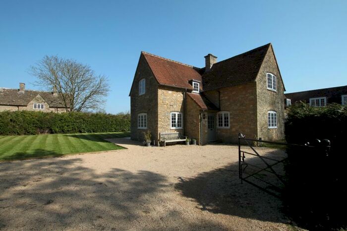 3 Bedroom Cottage To Rent In Conkwell, Limpley Stoke, Bath, BA2