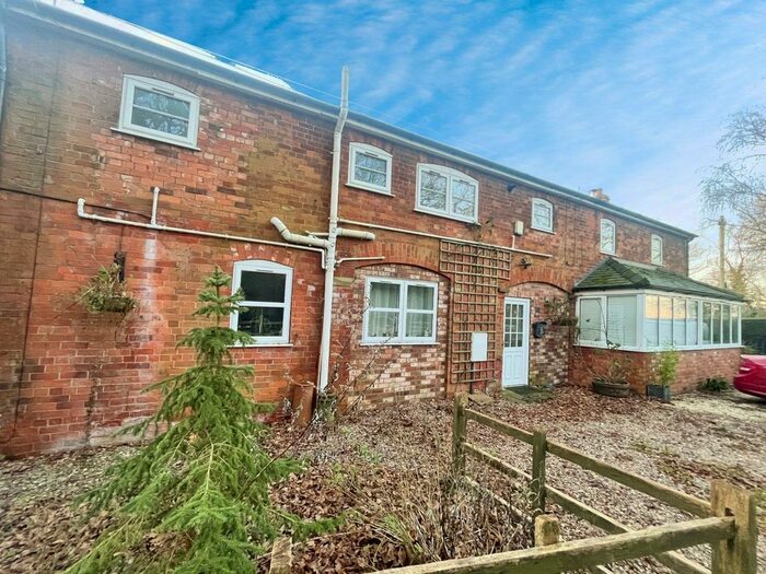 3 Bedroom Flat For Sale In Holton Road, Tetney, Grimsby, Lincolnshire, DN36