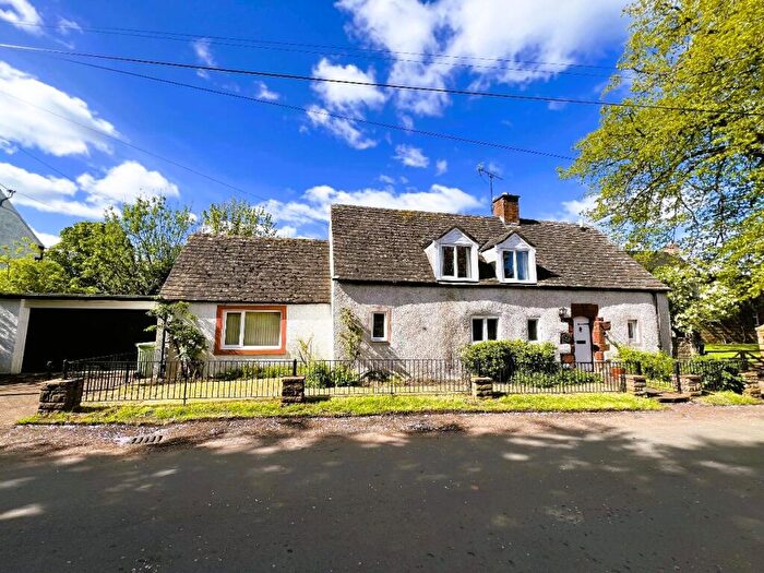 2 Bedroom Cottage For Sale In The Old Cottage, Brampton, CA16
