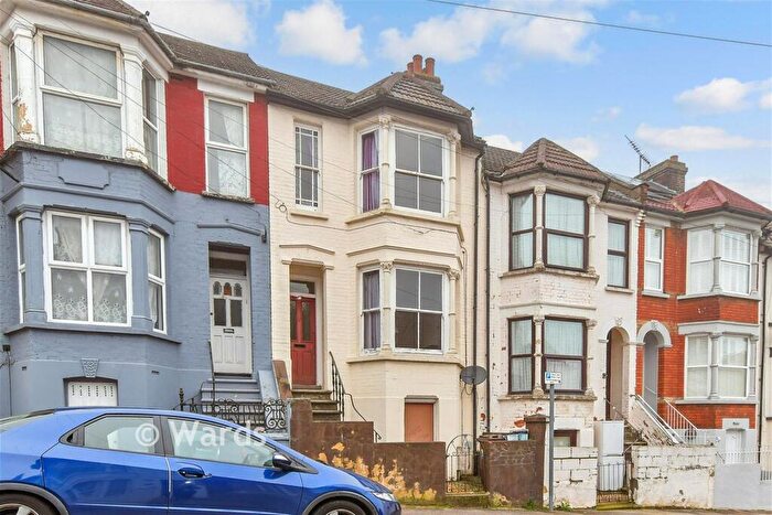 3 Bedroom Terraced House For Sale In Pagitt Street, Chatham, Kent, ME4