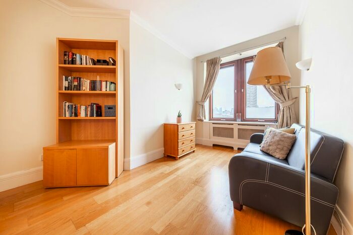 1 Bedroom Flat To Rent In Whitehouse Apartments, Belvedere Road, Southbank, London, SE1