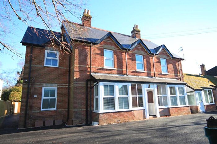 1 Bedroom Apartment For Sale In Church Road, Ferndown, BH22