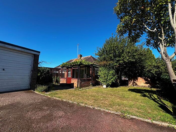 2 Bedroom Bungalow To Rent In Mierscourt Close, Rainham, ME8