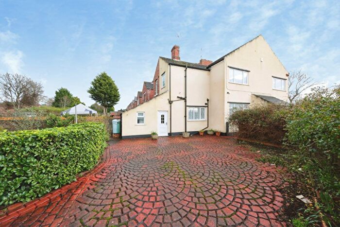 2 Bedroom Semi Detached House For Sale In Kilton Road, Worksop, S80