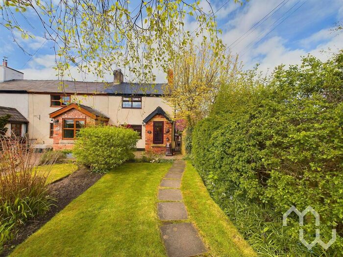 3 Bedroom Cottage For Sale In Chapel Road, Hesketh Bank, PR4