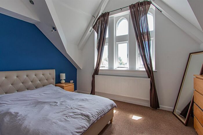 2 Bedroom Flat To Rent In Cowbridge Road East, Canton, Cardiff, CF11