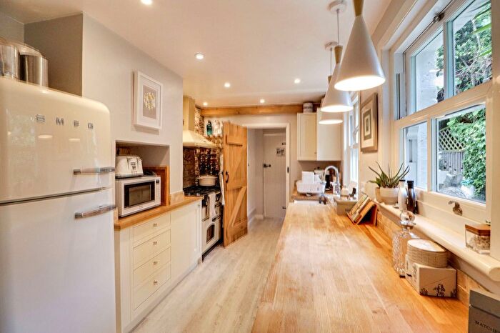 2 Bedroom Semi-Detached House For Sale In Anyards Road, Cobham, KT11