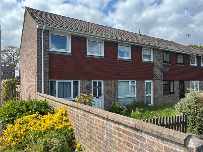 3 Bedroom End Of Terrace House To Rent In Blandford Close, Nailsea, Bristol, Somerset, BS48