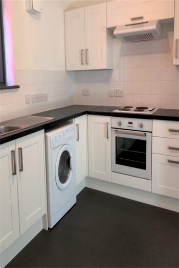 1 Bedroom Flat To Rent In Hammermans Entry, EH8