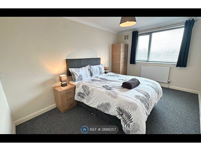 4 Bedroom Flat To Rent In Brentwood High Street, Brentwood, CM14