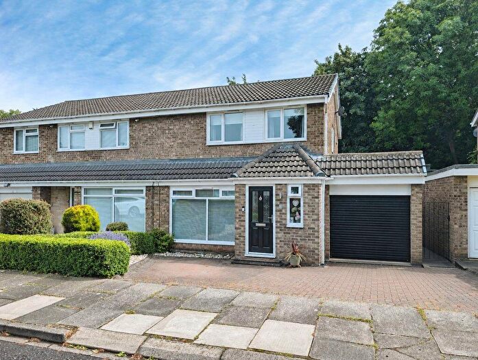 3 Bedroom Semi-Detached House For Sale In Wood Grove, Denton Burn, Newcastle Upon Tyne, NE15