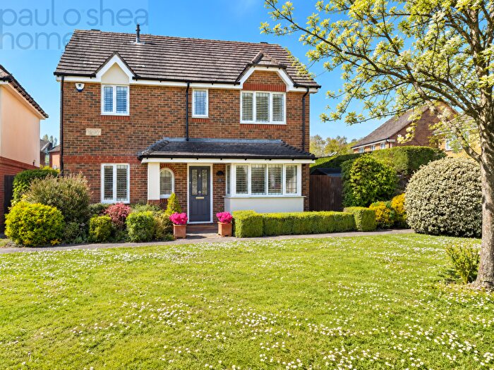 4 Bedroom Detached House For Sale In Catlin Gardens, Godstone, RH9