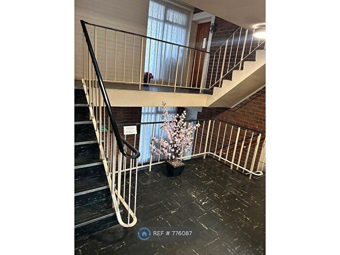 2 Bedroom Flat To Rent In Balmoral Close, Coventry, CV2