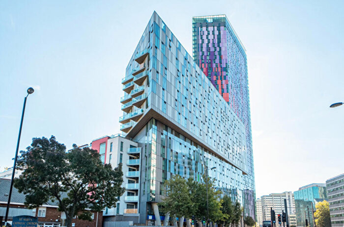 2 Bedroom Apartment For Sale In Saffron Central Square, Croydon, CR0