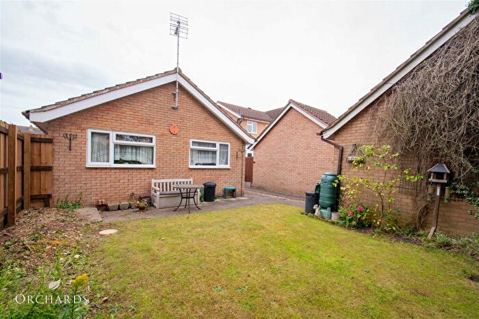 2 Bedroom Detached Bungalow For Sale In Hawthorn Close, Ampthill, MK45