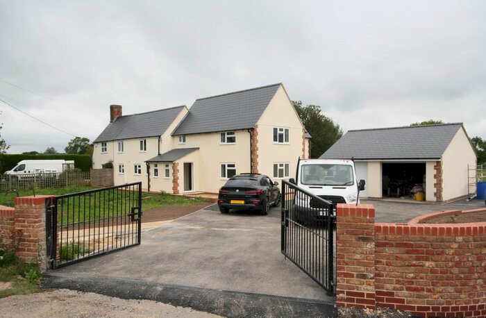 4 Bedroom Semi-Detached House To Rent In The Common, Brinkworth, Chippenham, SN15