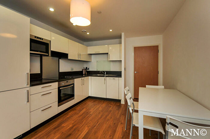 2 Bedroom Flat To Rent In Torre Vista, Lewisham, SE13