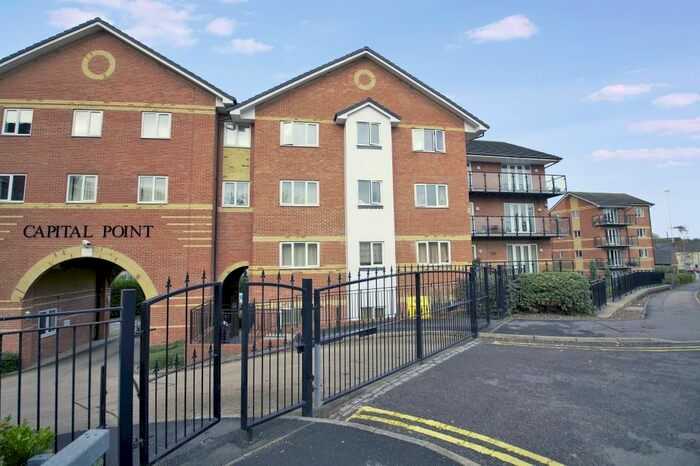 1 Bedroom Flat To Rent In Capital Point, Temple Place, Reading, Berkshire, RG1