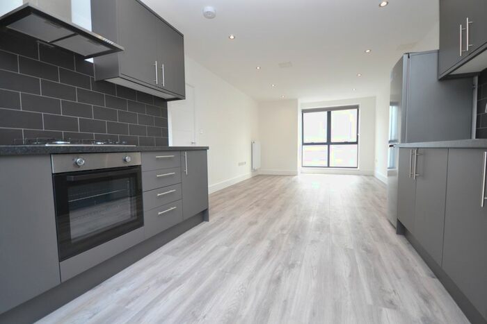 2 Bedroom Flat To Rent In High Street, Orpington BR6