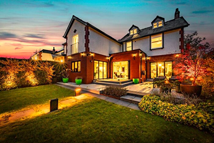 5 Bedroom Detached House For Sale In Hollins Lane, Marple Bridge, SK6