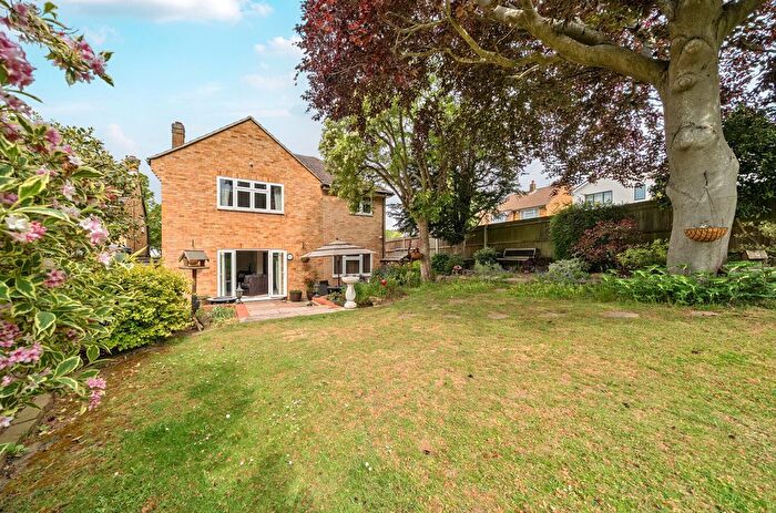 4 Bedroom Detached House For Sale In Elmstead Glade, Chislehurst, Kent, BR7