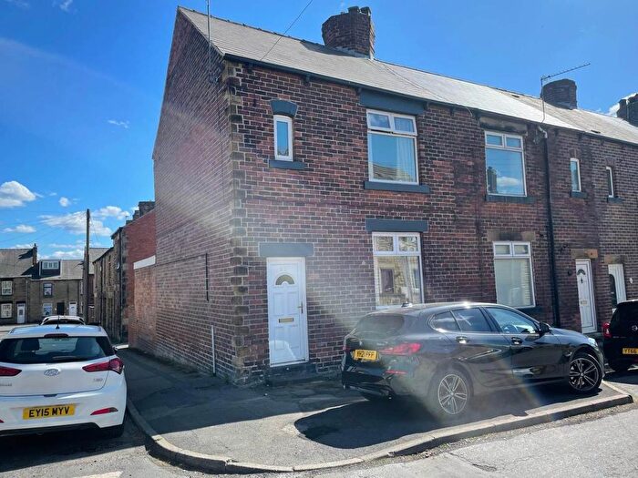 2 Bedroom Property To Rent In Beaumont Street, Hoyland, S74