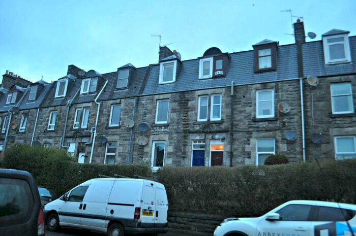 1 Bedroom Flat To Rent In C Rose Street, Dunfermline, KY12