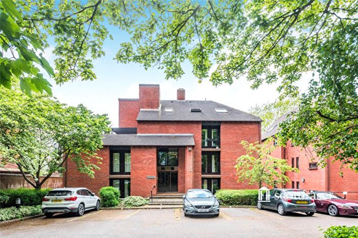 2 Bedroom Apartment For Sale In Apsley Court, Woodstock Road, Oxford, OX2