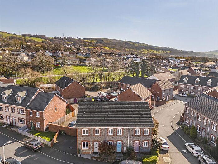 3 Bedroom End Of Terrace House For Sale In Heol Gruffydd, Pontypridd, CF37
