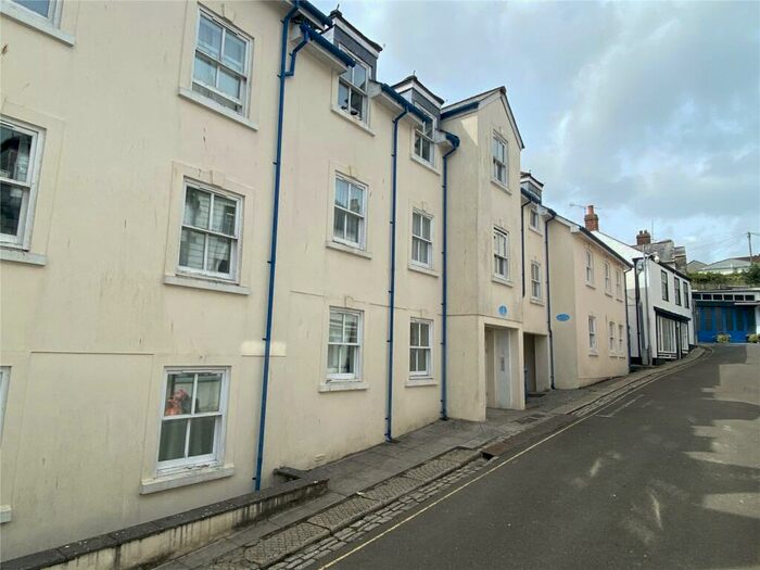2 Bedroom Flat For Sale In Lower Lux Street, Liskeard, Cornwall, PL14
