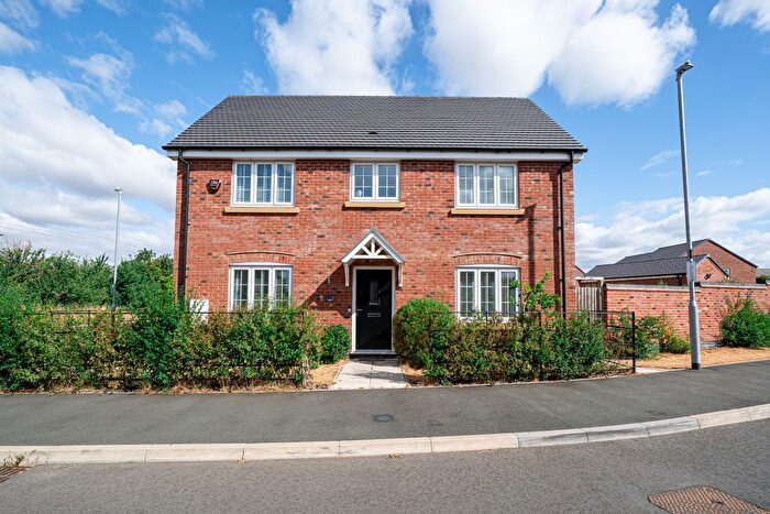 3 Bedroom Semi-Detached House For Sale In Holt Way, Littlethorpe, Leicester, Leicestershire, LE19