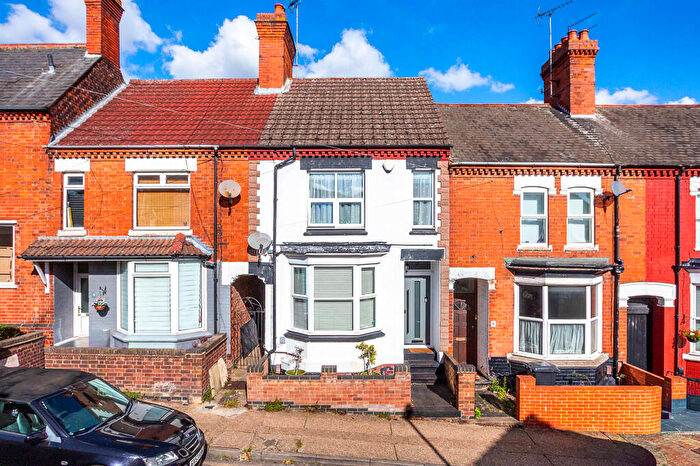 3 Bedroom Terraced House For Sale In Fitzwilliam Street, Rushden, NN10