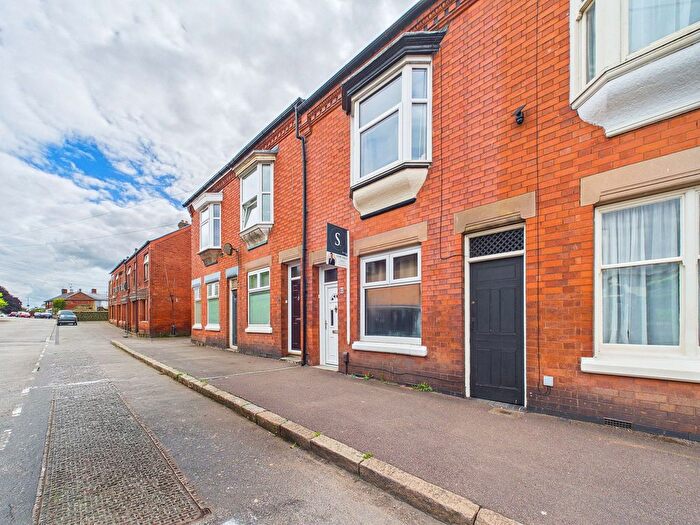 2 Bedroom Terraced House For Sale In Sandhurst Street, Oadby, LE2