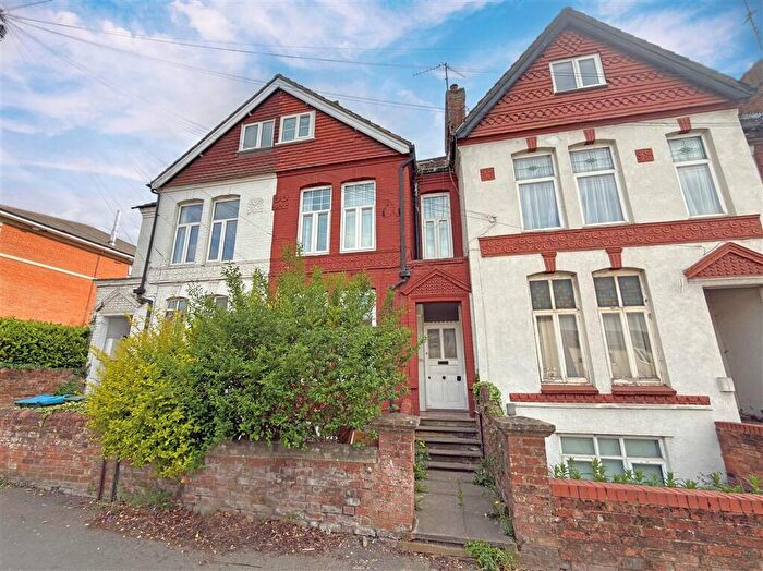 1 Bedroom Flat For Sale In Bicester Road, Aylesbury, HP19