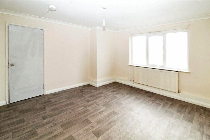 1 Bedroom Maisonette To Rent In Old Lodge Lane, Purley, CR8