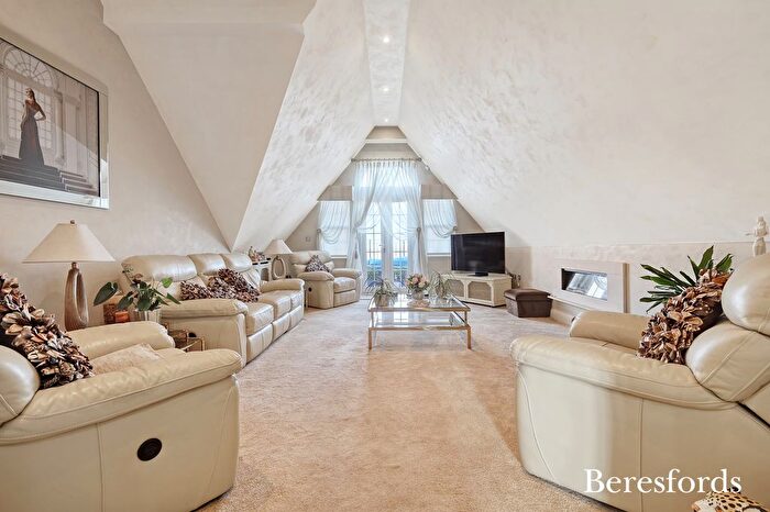 2 Bedroom Flat To Rent In Rhapsody Crescent, Warley, CM14