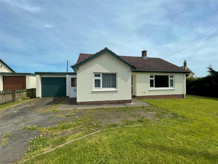 3 Bedroom Bungalow For Sale In Holsworthy Beacon, Holsworthy, Devon, EX22