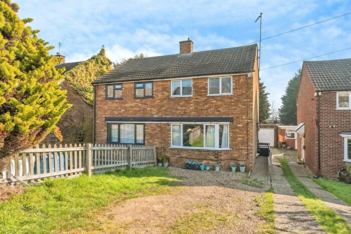 3 Bedroom Semi Detached House For Sale In Townfield Road, Flitwick, MK45