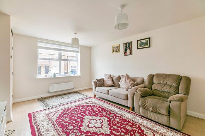 3 Bedroom Semi-Detached House To Rent In Chambers Way, Godmanchester, Huntingdon, PE29