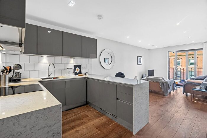 1 Bedroom Flat For Sale In Down Place, London, W6