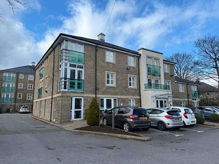 1 Bedroom Flat For Sale In Highfield Road, Idle, Bradford, BD10