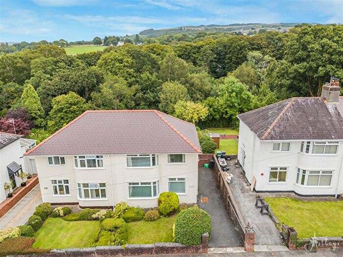 3 Bedroom Semi-Detached House For Sale In Cimla Crescent, Neath, SA11