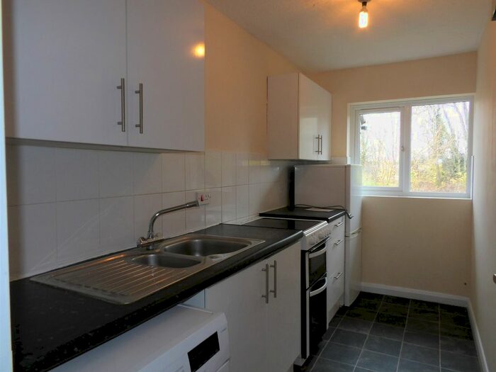 1 Bedroom Maisonette To Rent In Challis Place, Bracknell RG42