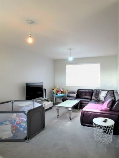 1 Bedroom Flat To Rent In Bunting Close, Edmonton, N9