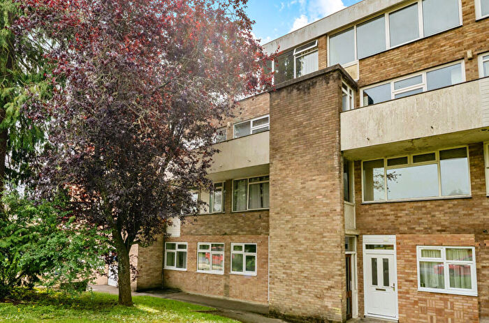 2 Bedroom Flat For Sale In Sycamore Avenue, Chandler's Ford, Eastleigh, Hampshire, SO53