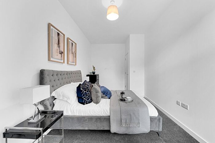 2 Bedroom Flat To Rent In Cotton Gardens, Union Mill, Vernon Street, Bolton, BL1