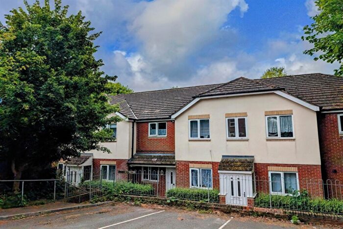 2 Bedroom Maisonette To Rent In Park View, SO15