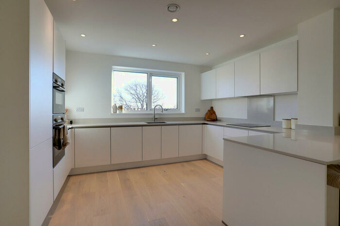 4 Bedroom Detached House To Rent In Nexa Meadows, Exeter, EX4